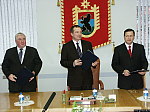 С.Катанандов, Ю.Пономарев, Г.Гришунин во время подписания Соглашения (фото А. Смирнова)